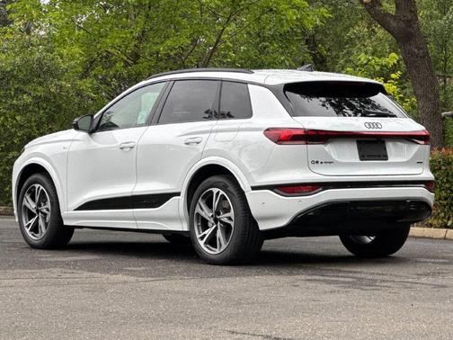 White 2027 Audi Q6 e-tron Premium Plus