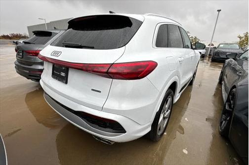 2025 Audi Q5 Premium Plus TFSI quattro S tronic