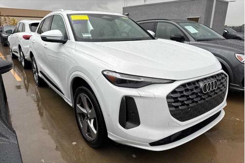 2025 Audi Q5 Premium Plus TFSI quattro S tronic