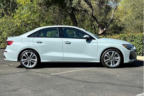 2025 Audi A3 Premium Plus 40 TFSI quattro S tronic