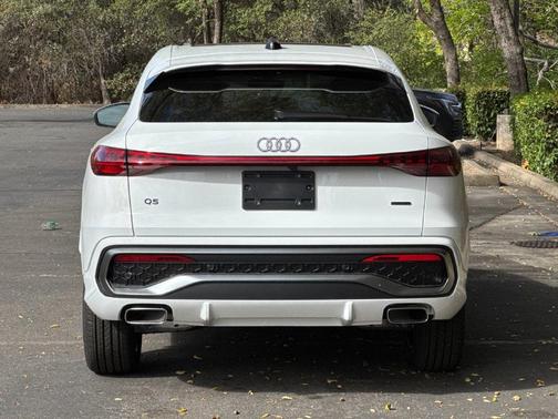White 2026 Audi Q5