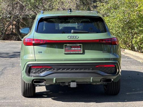 Green Metallic 2026 Audi Q5