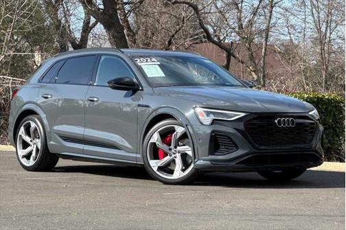 2024 Audi SQ8 e-tron Prestige quattro