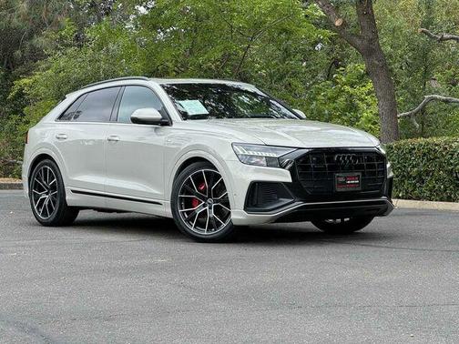 Vicuna Beige Metallic 2023 Audi Q8 55 Prestige