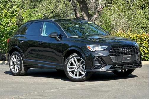 2022 Audi Q3 Premium Plus 45 TFSI S line quattro Tiptronic