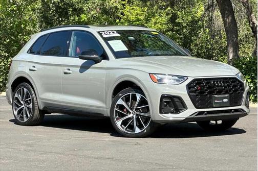 2022 Audi SQ5 Premium Plus TFSI quattro Tiptronic