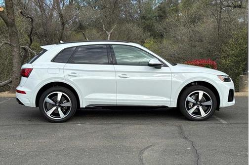 2023 Audi Q5 Premium Plus 45 TFSI S line quattro