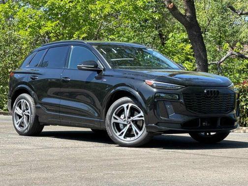Black 2027 Audi Q6 e-tron Premium Plus