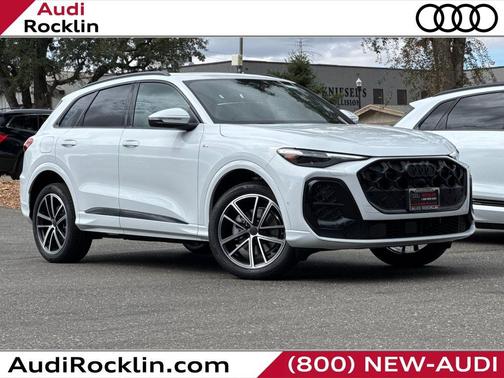 Glacier White Metallic 2026 Audi Q5 PLUS