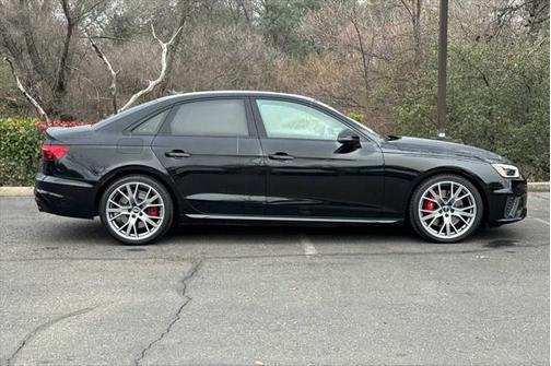 2023 Audi S4 Premium Plus TFSI quattro Tiptronic