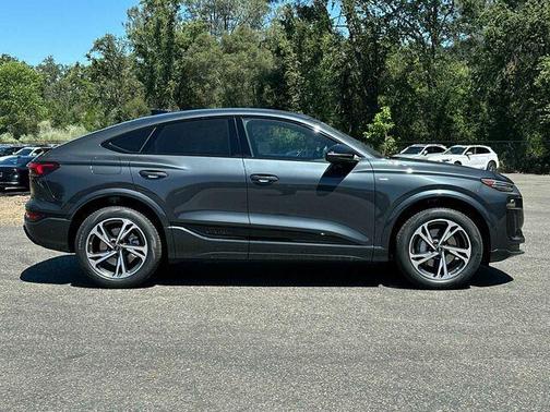 Gray 2027 Audi Q6 e-tron Sportback Premium Plus