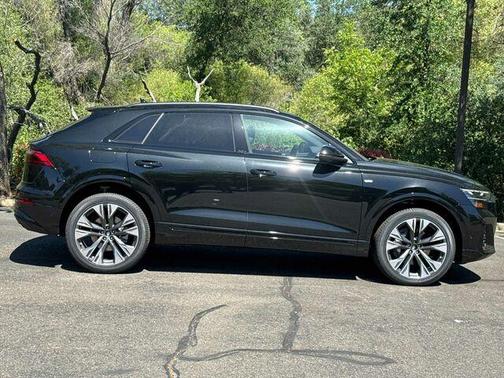 Black 2026 Audi Q8