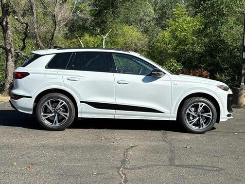 White 2027 Audi Q6 e-tron Premium Plus