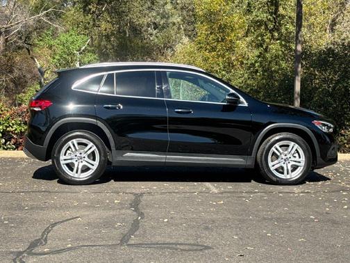 Black 2021 Mercedes-Benz GLA 250 Base 4MATIC