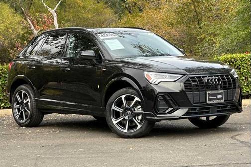 2025 Audi Q3 Premium 45 TFSI S line quattro Tiptronic