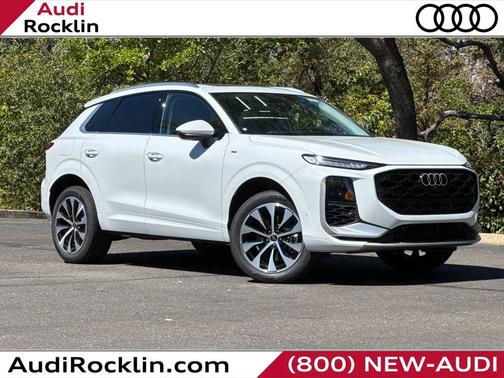 Glacier White Metallic 2026 Audi Q3 S line