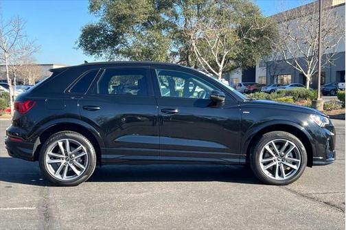 2024 Audi Q3 Premium Plus 45 TFSI S line quattro Tiptronic