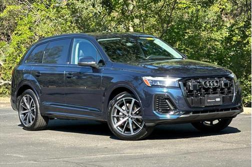 2025 Audi Q7 Premium Plus 45 TFSI quattro Tiptronic