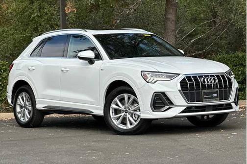 2025 Audi Q3 Premium 45 TFSI S line quattro Tiptronic