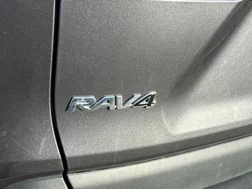 Magnetic Gray Metallic 2024 Toyota RAV4 XLE