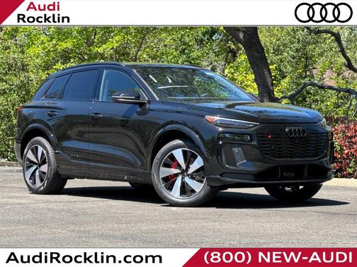 Black 2027 Audi SQ6 e-tron Premium Plus