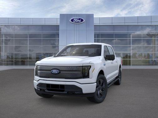 Oxford White 2025 Ford F-150 Lightning Flash