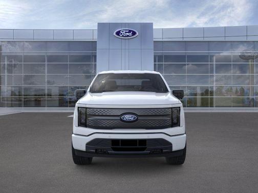 Oxford White 2025 Ford F-150 Lightning Flash
