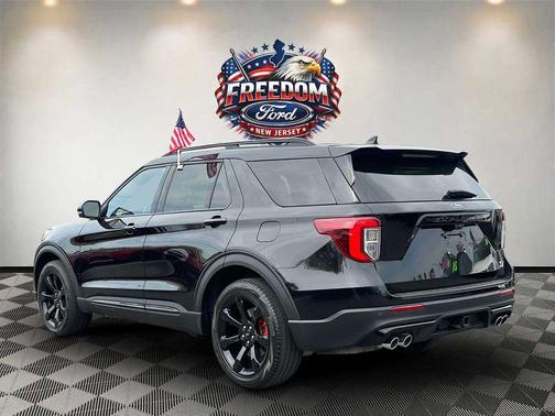 Agate Black Metallic 2023 Ford Explorer ST