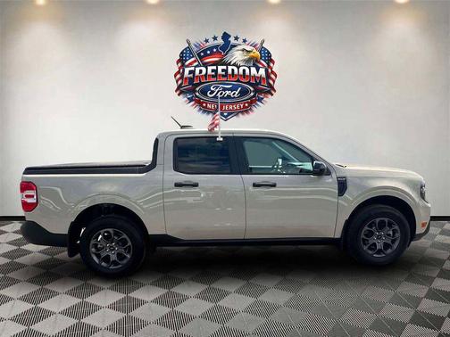 Desert Sand 2025 Ford Maverick XLT