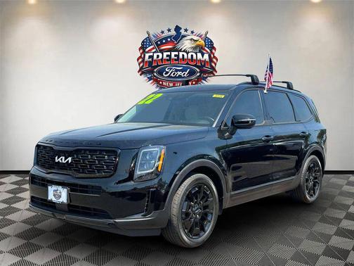 Ebony Black 2022 Kia Telluride EX