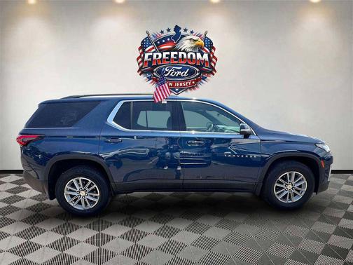 Northsky Blue Metallic 2023 Chevrolet Traverse LT Cloth