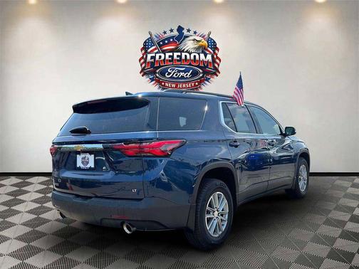 Northsky Blue Metallic 2023 Chevrolet Traverse LT Cloth