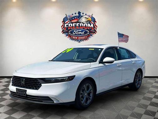 Platinum White Pearl 2024 Honda Accord EX