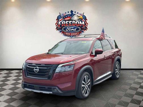 Scarlet Ember Tintcoat 2023 Nissan Pathfinder Platinum 4WD