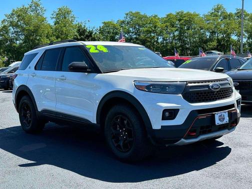 Star White Metallic Tri-Coat 2024 Ford Explorer Timberline