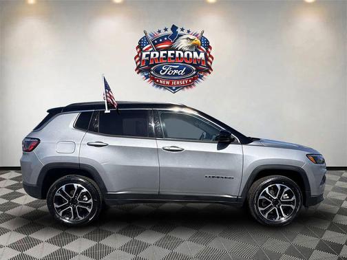 Baltic Gray Metallic Clearcoat 2024 Jeep Compass Limited