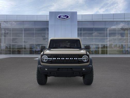 Desert Sand 2026 Ford Bronco Outer Banks