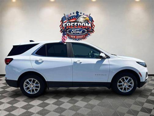 Summit White 2023 Chevrolet Equinox 1LT