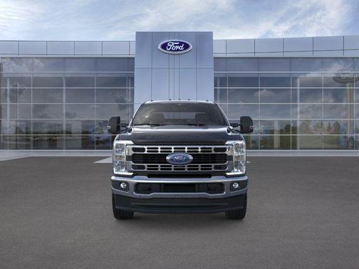 Agate Black Metallic 2026 Ford F-350 XLT