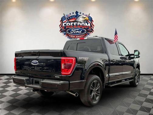 Agate Black Metallic 2022 Ford F-150 XLT