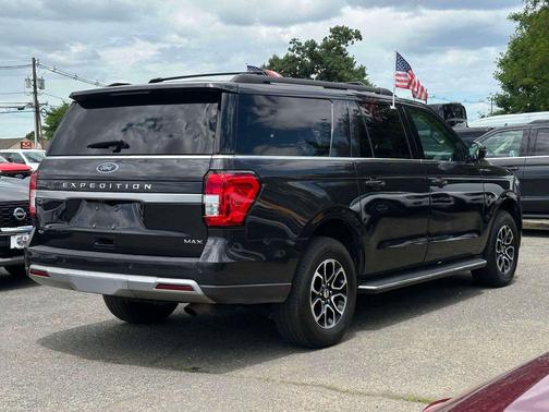 Gray Metallic 2024 Ford Expedition Max XLT