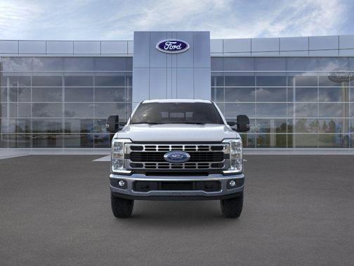 Oxford White 2026 Ford F-350 XLT
