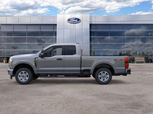 Carbonized Gray Metallic 2026 Ford F-250 XLT