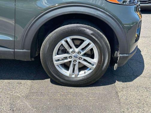 Forged Green Metallic 2023 Ford Explorer XLT