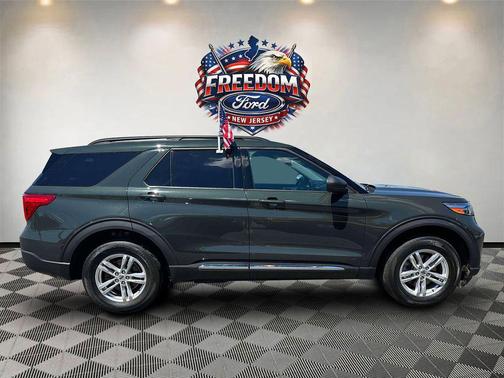 Forged Green Metallic 2023 Ford Explorer XLT