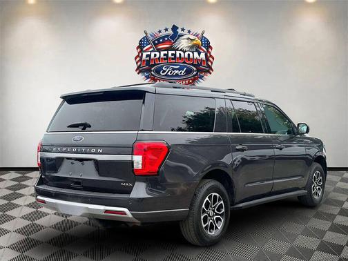 Gray Metallic 2024 Ford Expedition Max XLT
