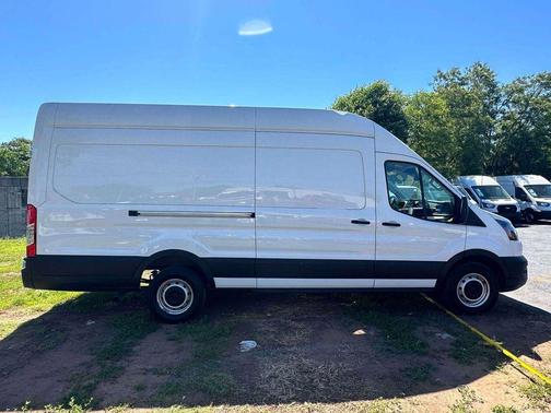 Oxford White 2023 Ford Transit-250 Base