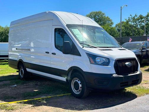 Oxford White 2023 Ford Transit-250 Base