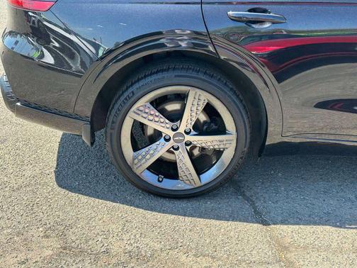 Vik Black 2023 Genesis GV70 2.5T AWD