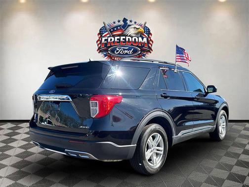Black Metallic 2024 Ford Explorer XLT